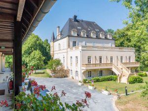 Montignac Dordogne Chateau For Sale